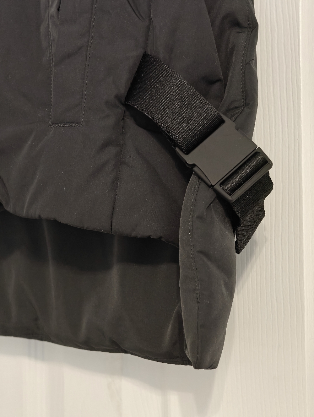 COS Puffer Vest With Hood - Picture 2 of 6
